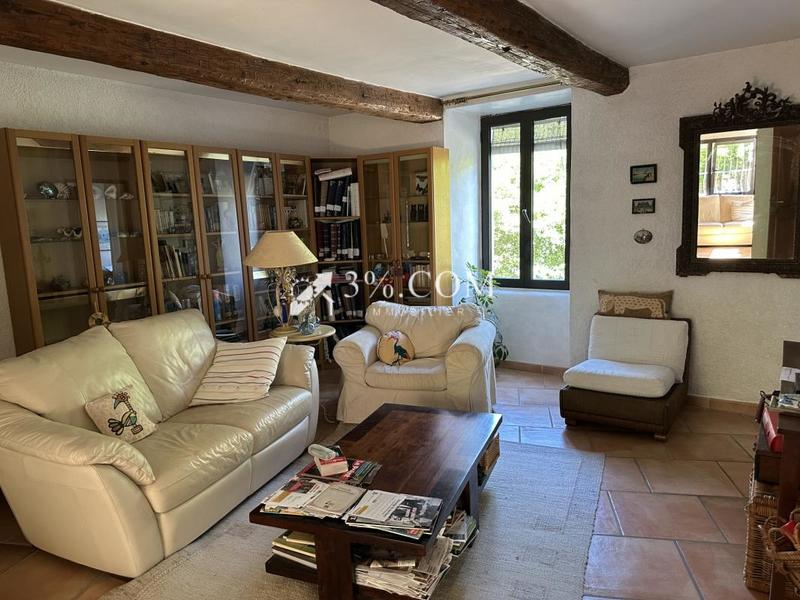 Mas - 242 m² - 9 pièces