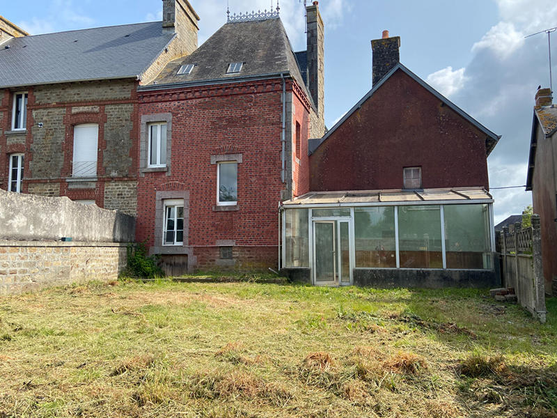 Maison - 146 m² - 8 pièces