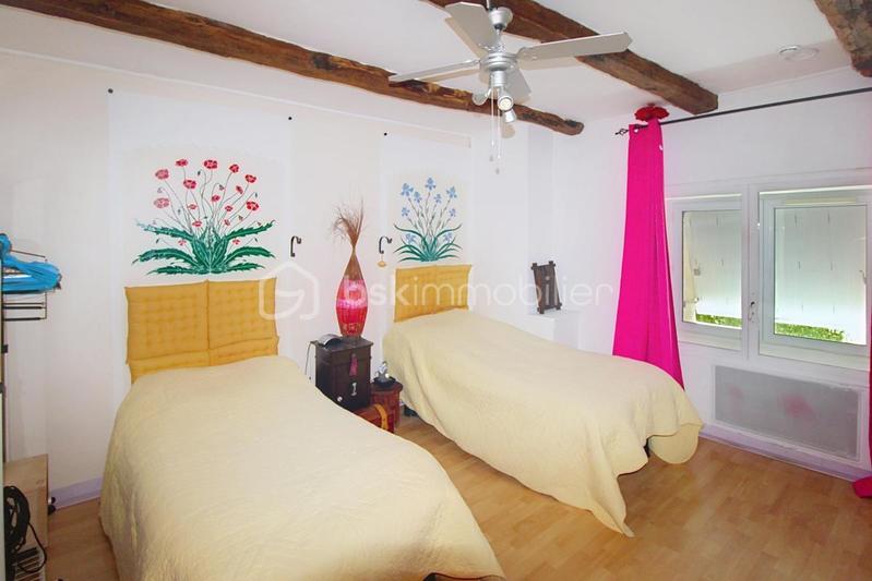 Maison de village - 100 m² - 7 pièces