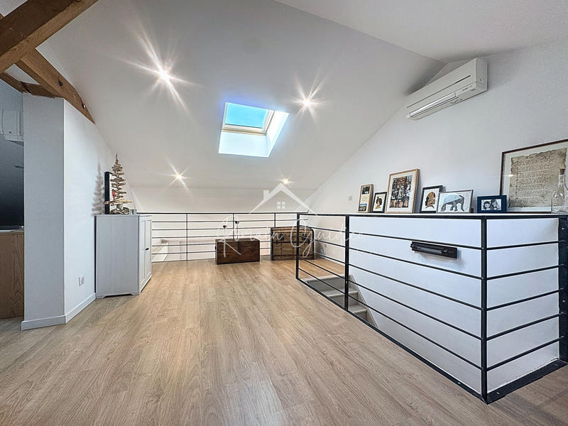 Duplex - 144 m² - 5 pièces