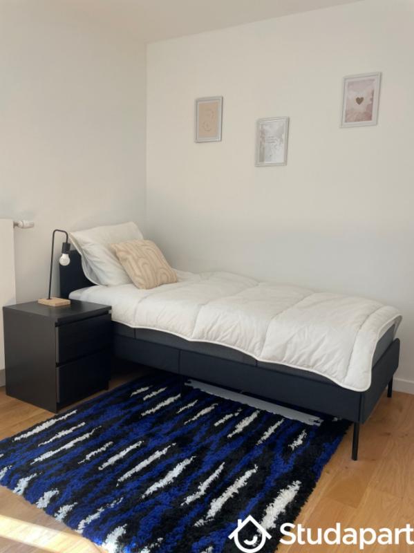 Chambre - 9 m² - 1 pièce