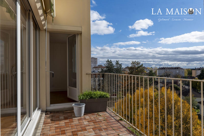 Appartement - 85 m² - 4 pièces