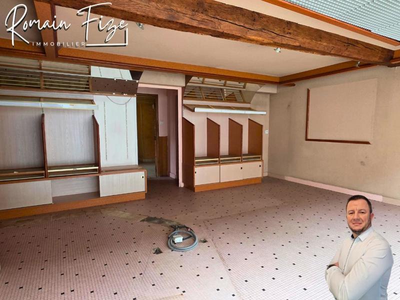 Maison - 210 m² - 6 pièces