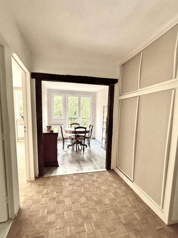 Appartement - 82 m² - 5 pièces