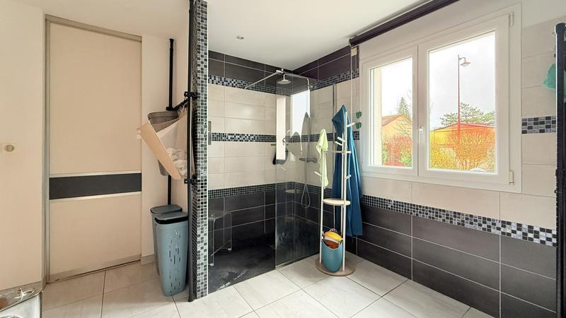 Maison - 190 m² - 7 pièces