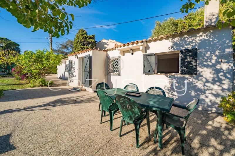 Villa - 305 m² - 10 pièces