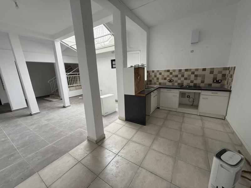 Appartement - 200 m² - 6 pièces