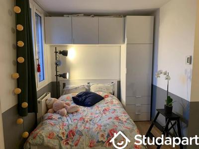 Chambre - 9 m² - 1 pièce