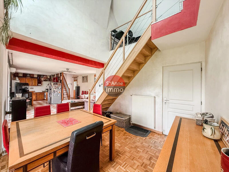 Maison - 158 m² - 6 pièces