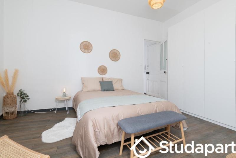 Chambre - 13 m² - 1 pièce