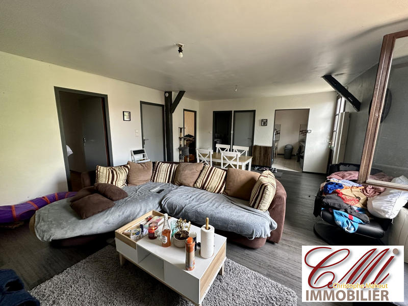 Appartement - 80 m² - 5 pièces