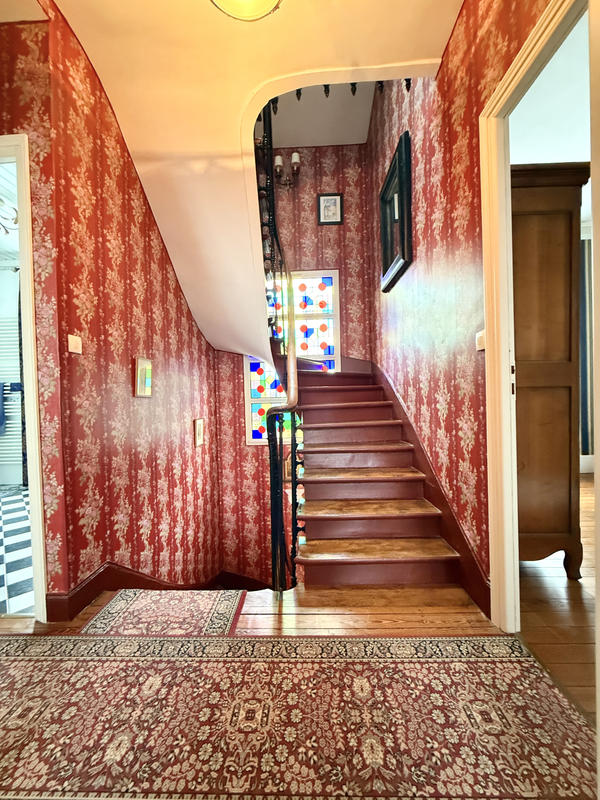 Maison - 165 m² - 9 pièces