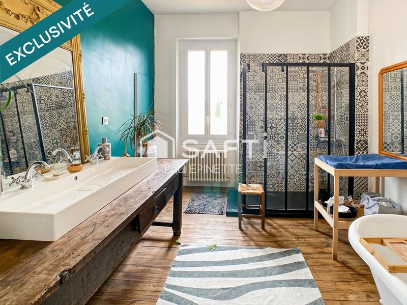 Maison - 200 m² - 7 pièces