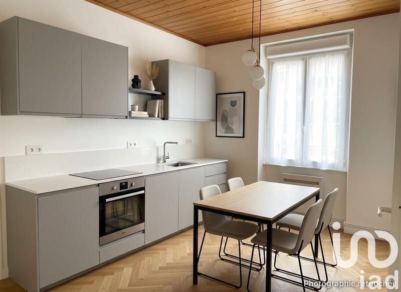 Maison - 98 m² - 5 pièces