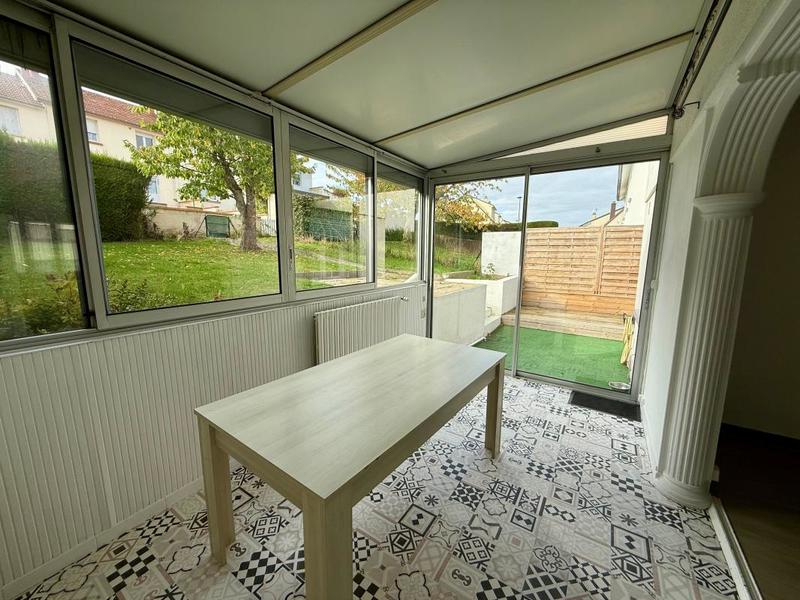 Maison - 90 m² - 6 pièces