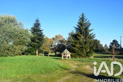 Maison - 220 m² - 12 pièces