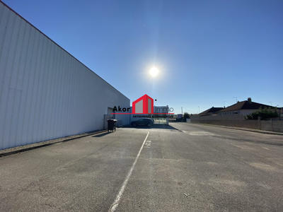 Local commercial - 813 m²