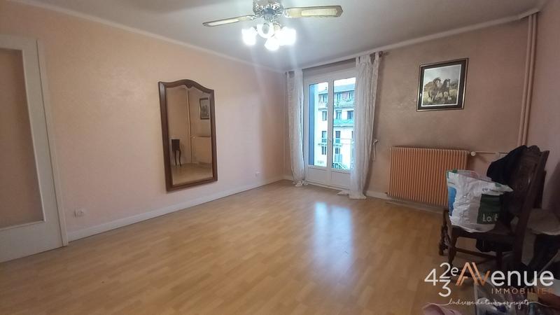Appartement - 79 m² - 3 pièces