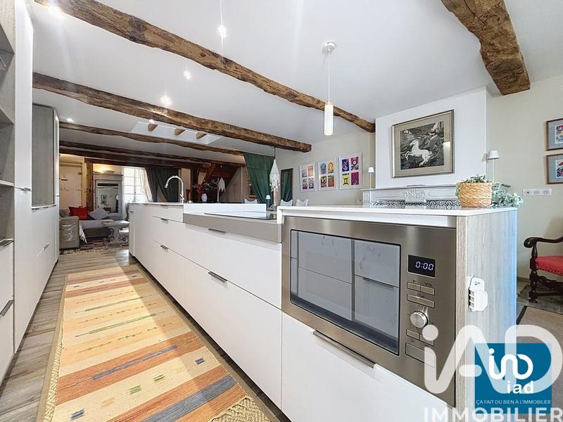 Maison - 220 m² - 10 pièces