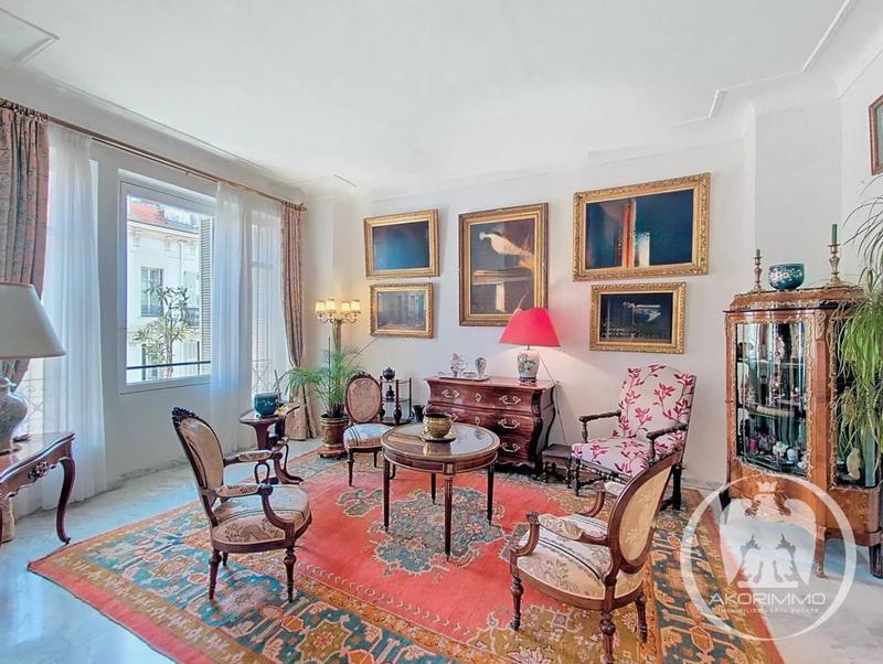 Appartement bourgeois - 112 m² - 4 pièces