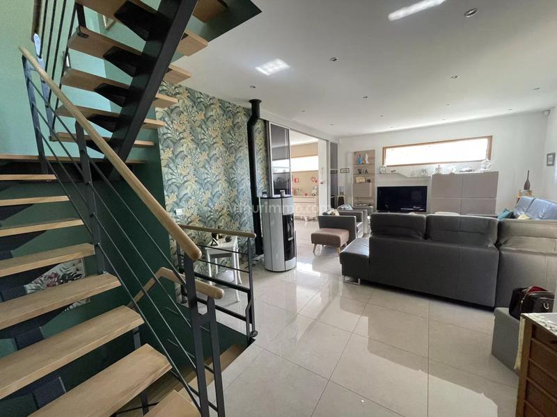 Maison - 197 m² - 7 pièces