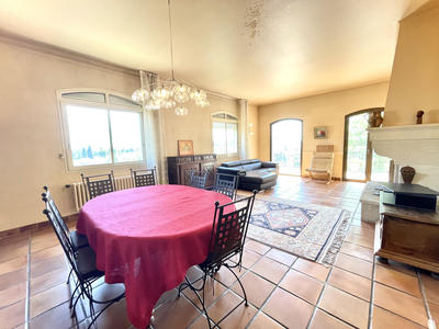 Maison - 364 m² - 7 pièces