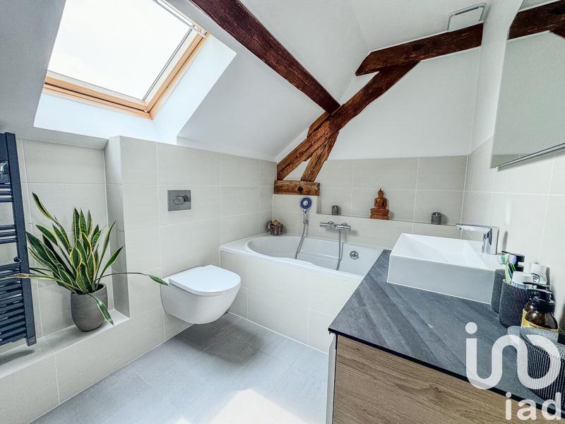 Appartement - 93 m² - 4 pièces