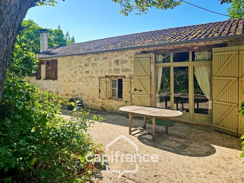 Propriété - 474 m² - 14 pièces