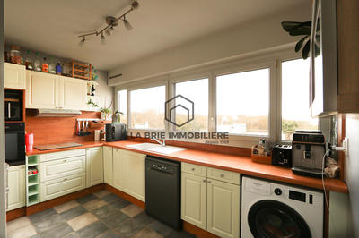 Appartement - 77 m² - 4 pièces