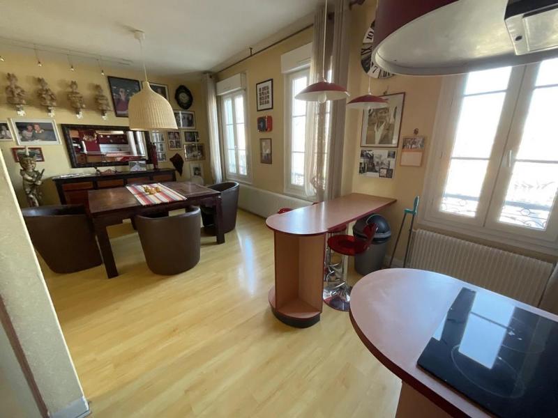 Immeuble - 203 m² - 10 pièces