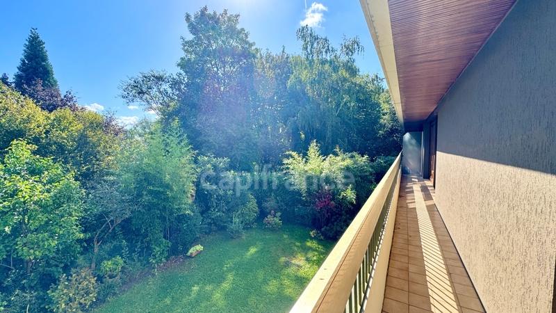 Appartement - 90 m² - 4 pièces