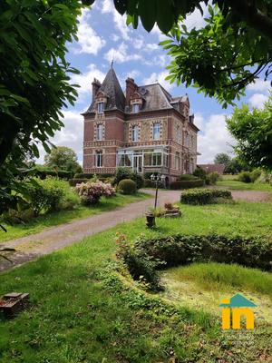 Demeure - 297 m² - 12 pièces