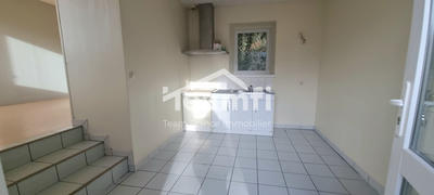 Maison - 230 m² - 9 pièces