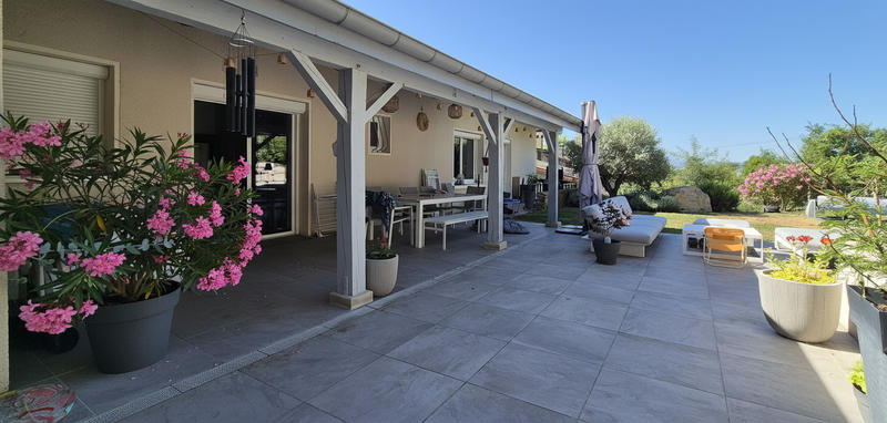 Maison - 401 m² - 10 pièces