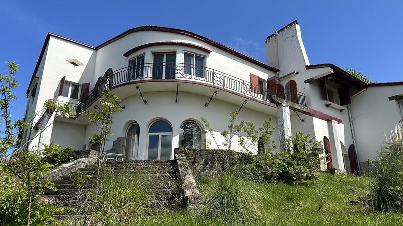 Maison bourgeoise - 678 m² - 16 pièces