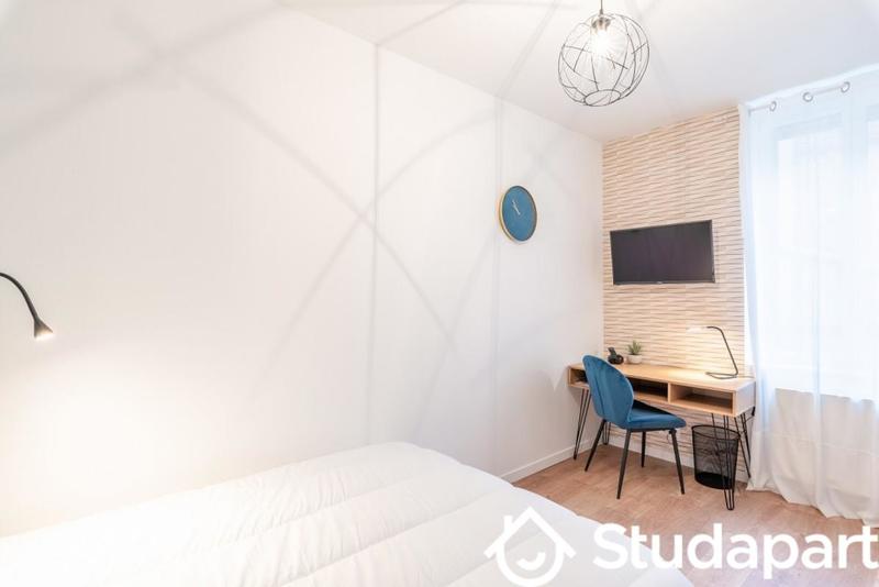 Chambre - 10 m² - 1 pièce