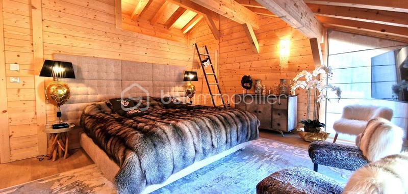 Châlet - 295 m² - 7 pièces