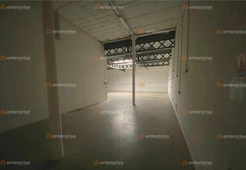 Local commercial - 742 m²