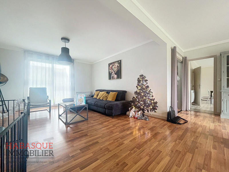 Maison - 139 m² - 5 pièces