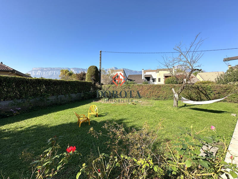 Maison - 263 m² - 15 pièces