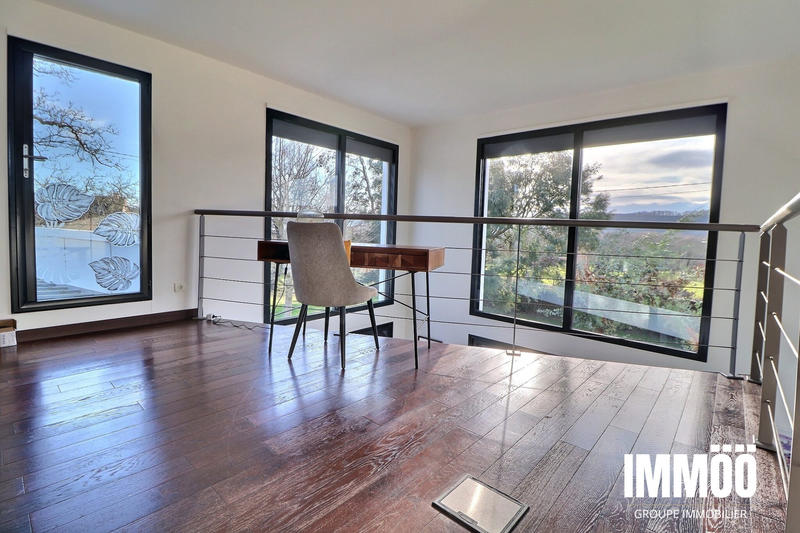 Maison contemporaine - 118 m² - 4 pièces