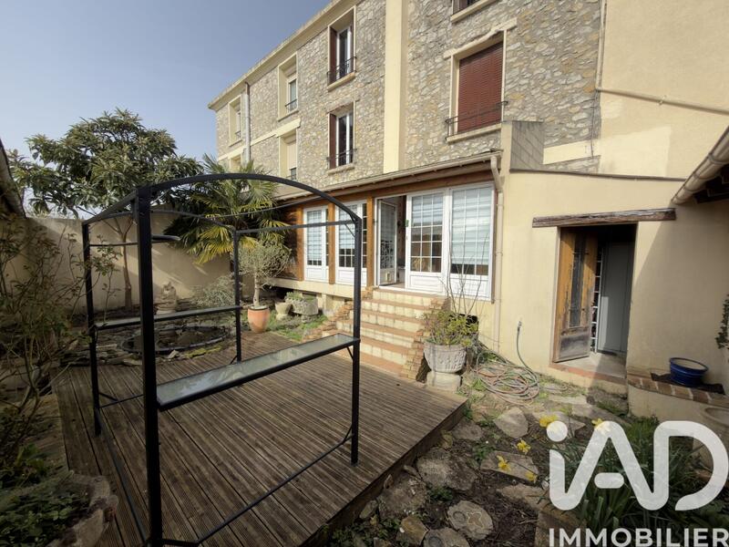 Immeuble - 222 m² - 8 pièces