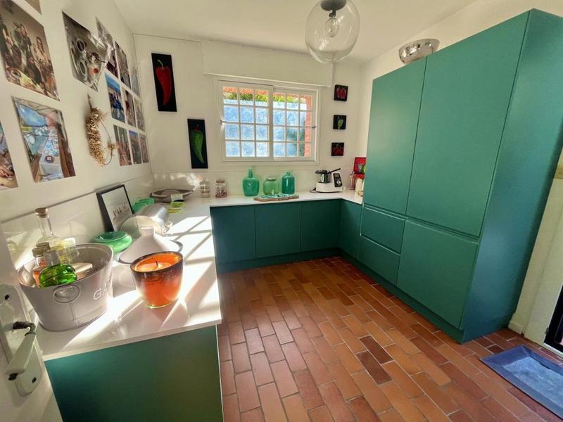 Villa - 298 m² - 10 pièces