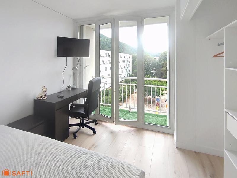 Appartement - 77 m² - 5 pièces