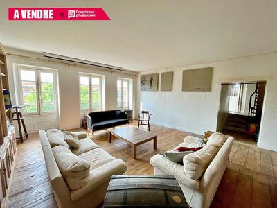 Appartement - 135 m² - 5 pièces