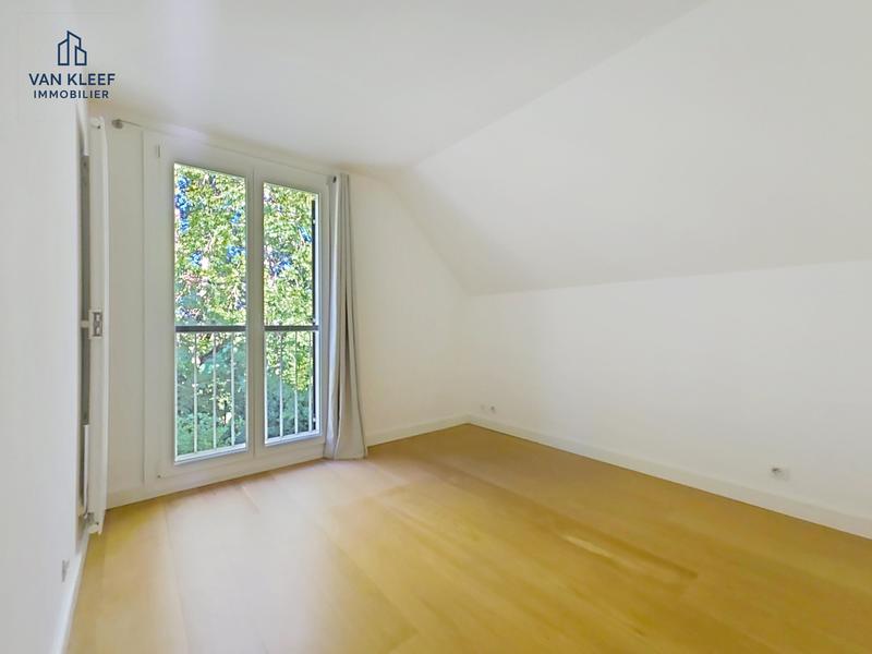 Villa - 176 m² - 6 pièces