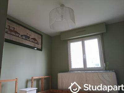 Chambre - 11 m² - 1 pièce