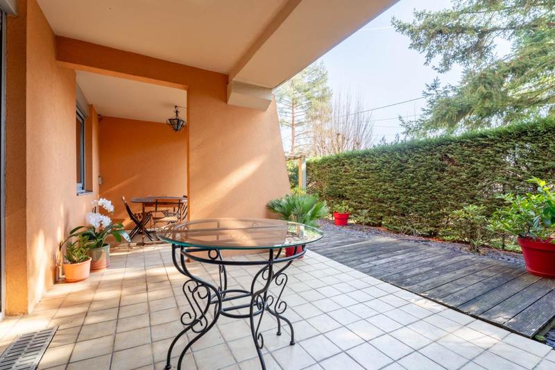 Appartement - 90 m² - 4 pièces