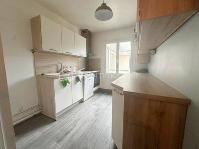 Appartement - 86 m² - 4 pièces