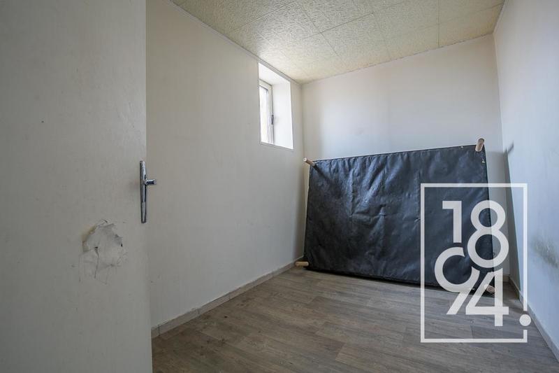 Immeuble - 153 m² - 10 pièces